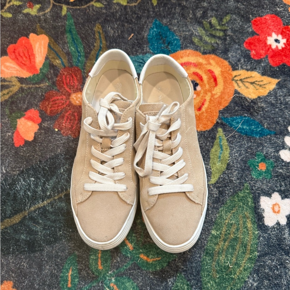 Soludos Women's Tan Sneakers